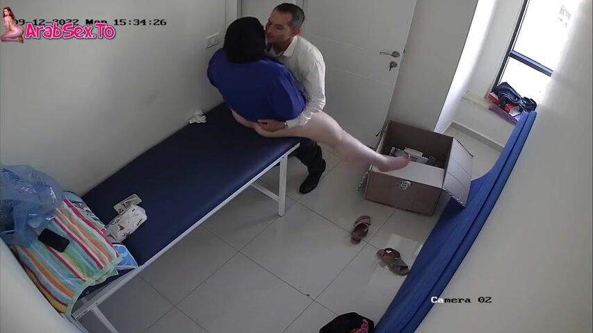 سكس مصري بنت محجبة تتناك من عشيقها الدكتور افلام سكس 2024