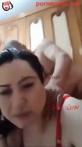 سكس مصري راجل في الخمسين ماسك ميلف بيضة ينيكها من طيزها